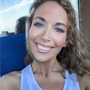 Meet your Posher, Priscilla